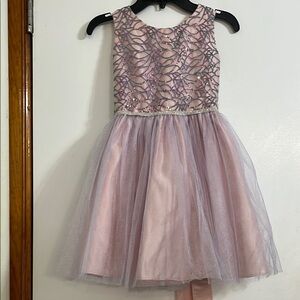 Sweet Kids Girls Lavender Purple and Blue Dress Size 7 silver design on waiste